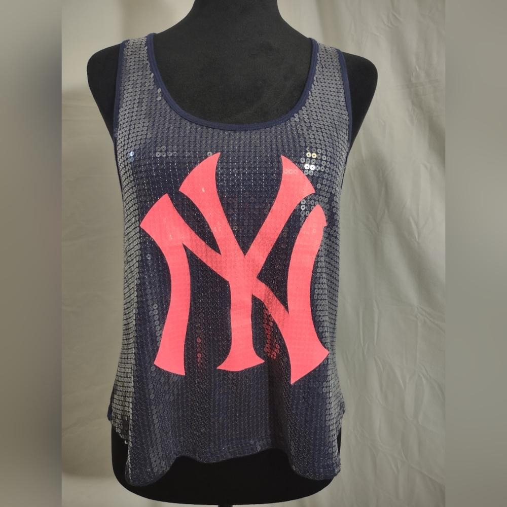 PINK VICTORIA'S SECRET 5th & Ocean - NY Yankees Navy Blue & Pink Crop Top Size S
